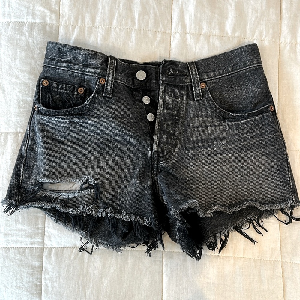 Levis 501 Shorts Size W24